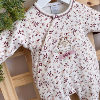 Macacão Trape Zape - florido casa passarinho Off e Bordo